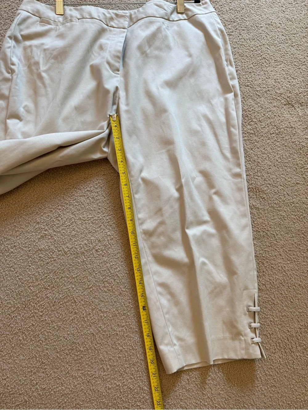 Rafaella | Light Beige Curvy Dress Pant Capris | Size 16W